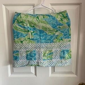 Lilly Pulitzer Skirt Women’s Size 2 Blue Green Floral Lace Trim Zip Pocket